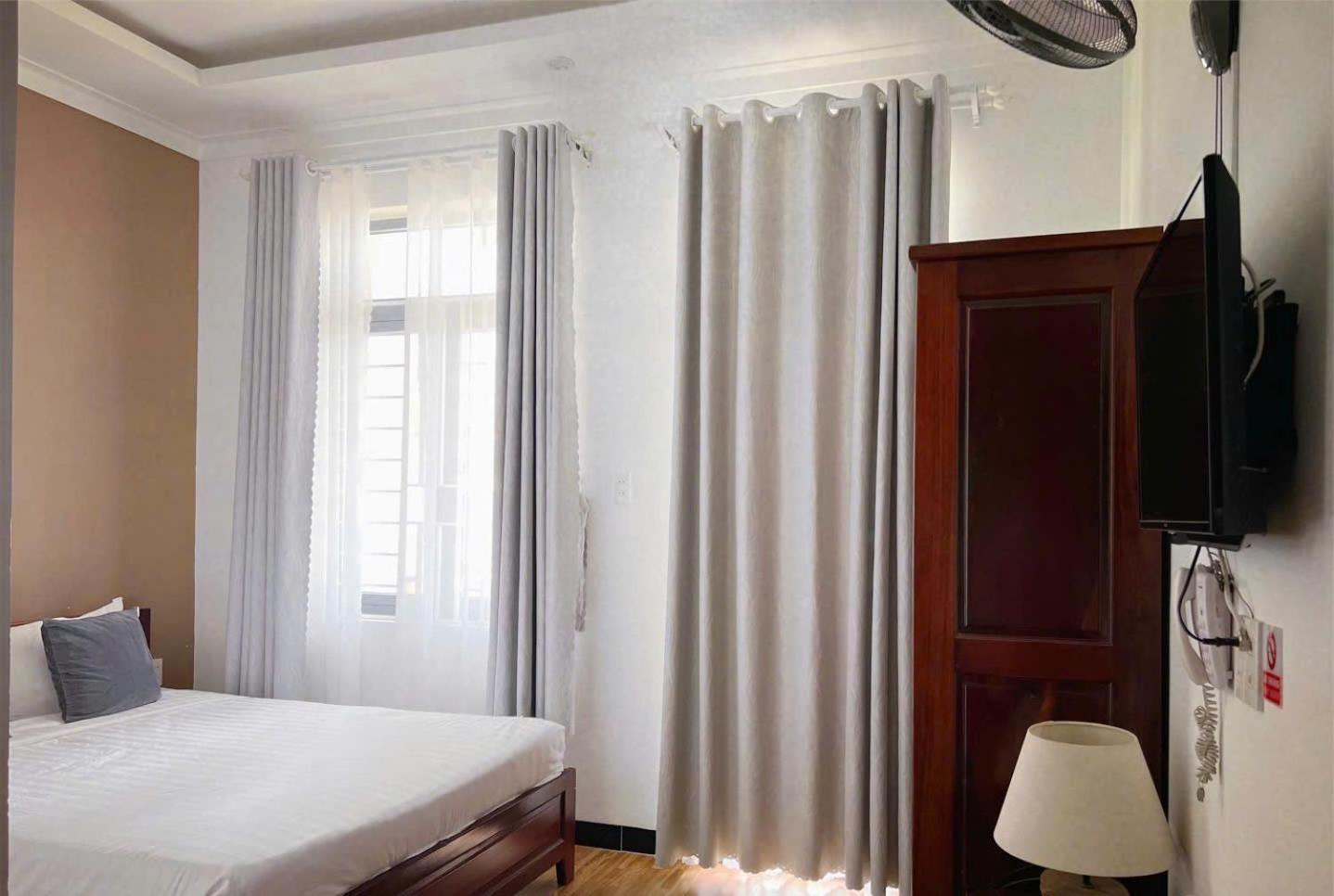 Khach San Minh Quang Hotel Phan Rang Exterior photo